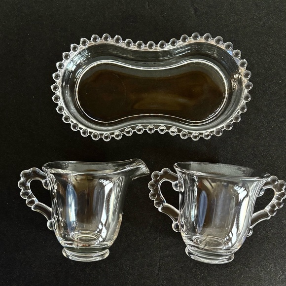 Vintage Imperial Glass Candlewick Creamer and Sugar Set - Picture 4 of 10